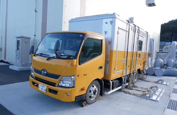 電源車